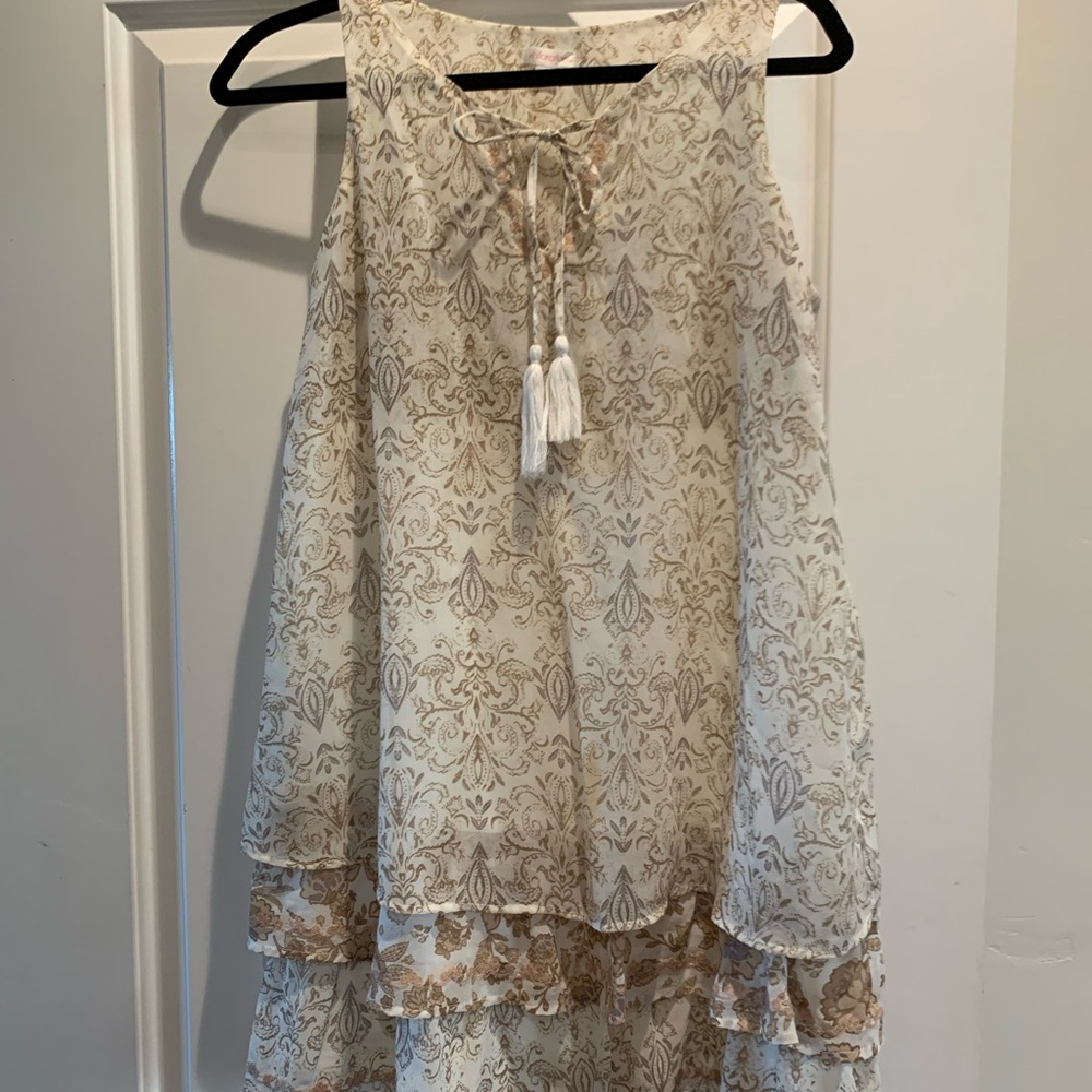 Xhilaration Beige and Brown Patterned Fabric